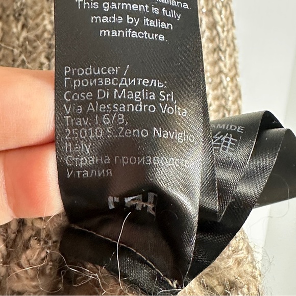 Stunning D. Exterior knit sweater, size XS, metallic, small sequins, stretchy - Picture 8 of 15